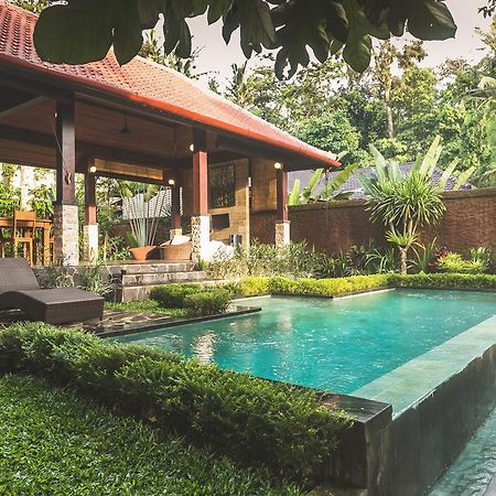 A Priori Villa Ubud Экстерьер фото